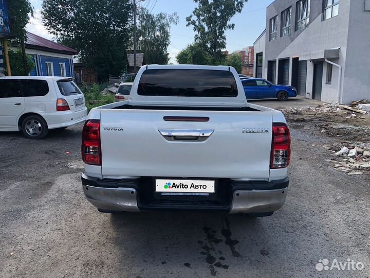 Toyota Hilux 2.8 AT, 2016, битый, 264 000 км