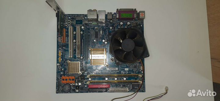 Материнская плата с процессором и памятью