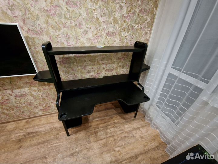 Компьютерный стол IKEA fredde черный