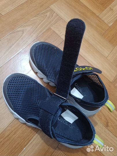 Кроссовки р. 30