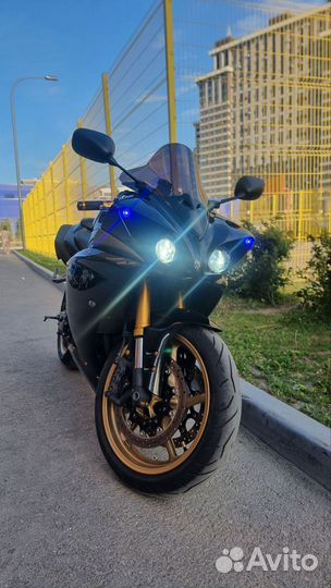 Yamaha R1