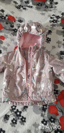 Продам куртку для девочки