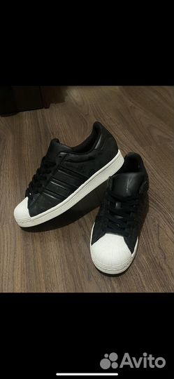 Кроссовки Adidas