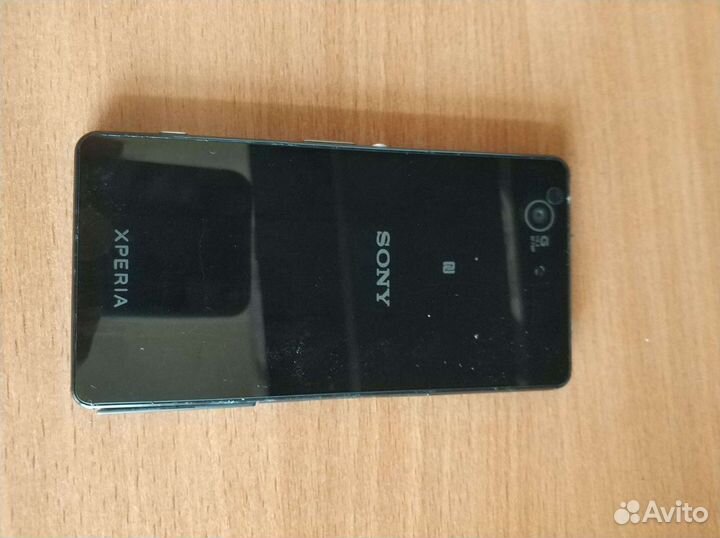 Sony Xperia Z3 Compact, 2/16 ГБ