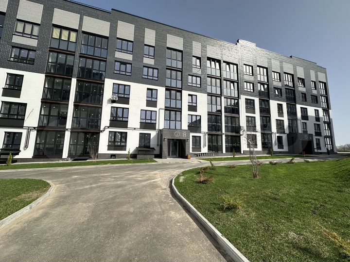 3-к. квартира, 107 м², 1/5 эт.
