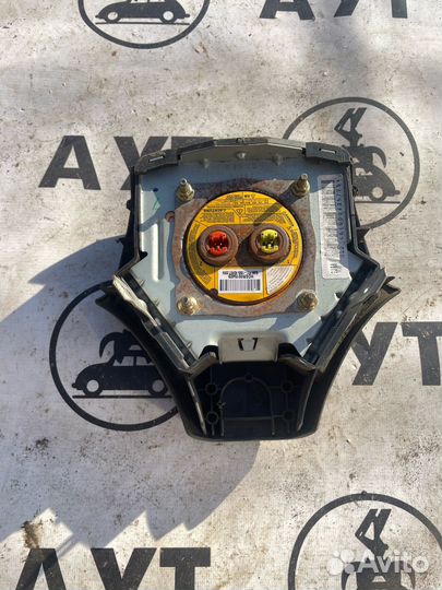 Подушка безопасности в руль Mazda Xedos 6