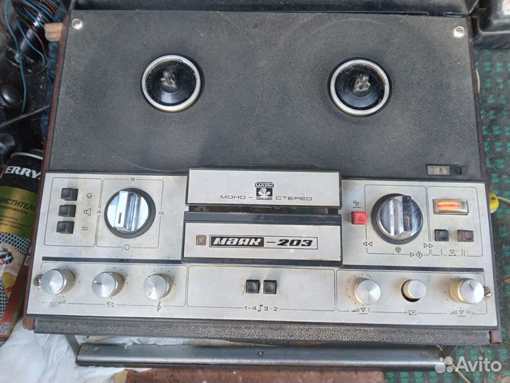 Катушечный магнитофон