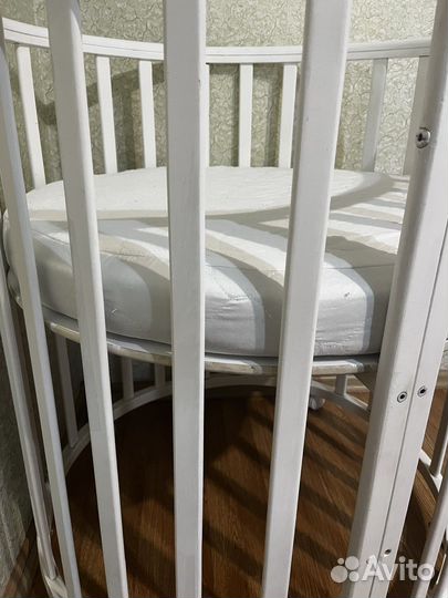 Кроватка для новорожденных