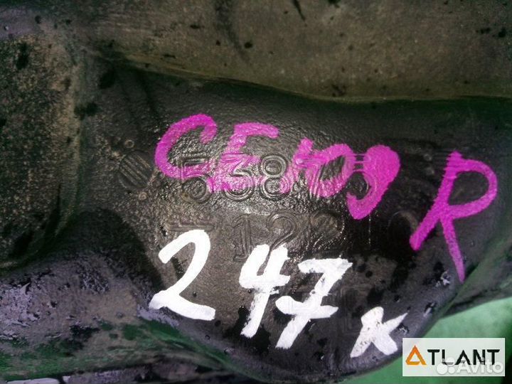 Подкрылок передний правый toyota corolla