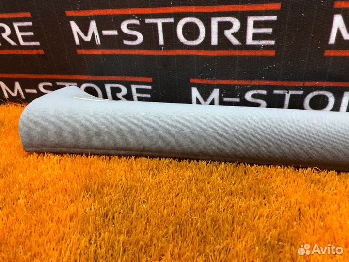 Обшивка стойки передняя левая Mercedes-Benz