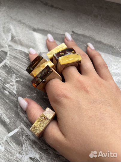 Кольцо дерево янтарь авторское
