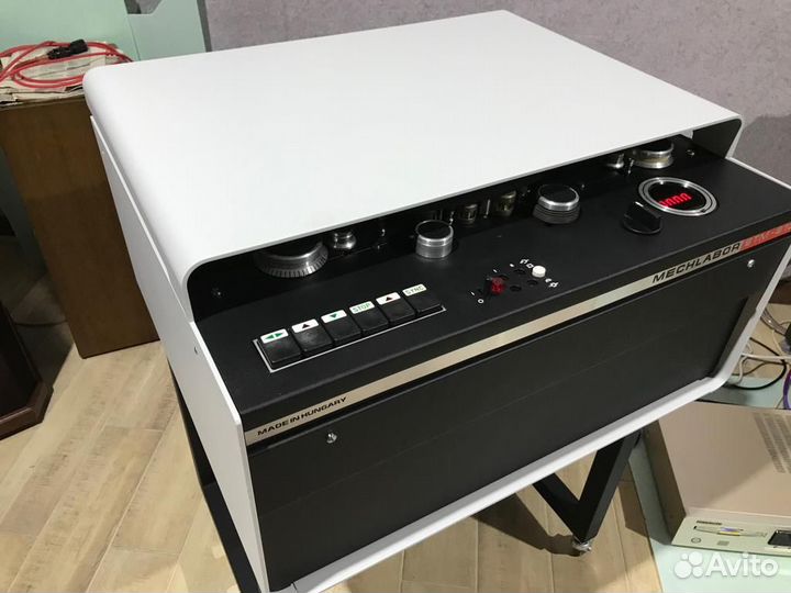 Студийный магнитофон STM 610