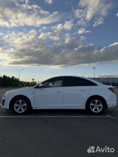 Chevrolet Cruze 1.8 AT, 2013, 121 000 км