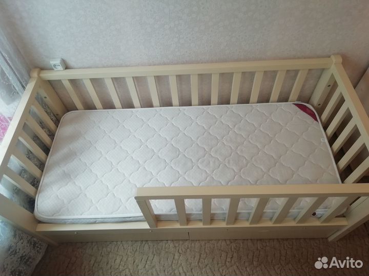 Продам детскую кровать