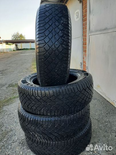 Continental ContiVikingContact 7 225/60 R17 103T