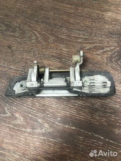 Ручка двери внешняя задняя правая Mitsubishi