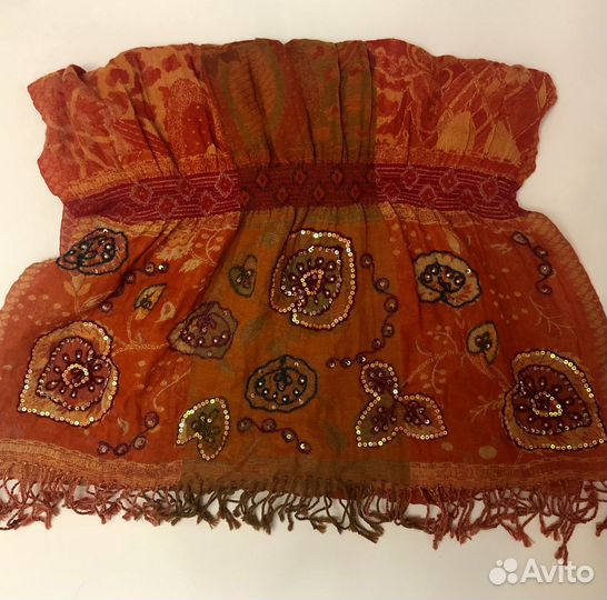 Расшитый шарф палантин