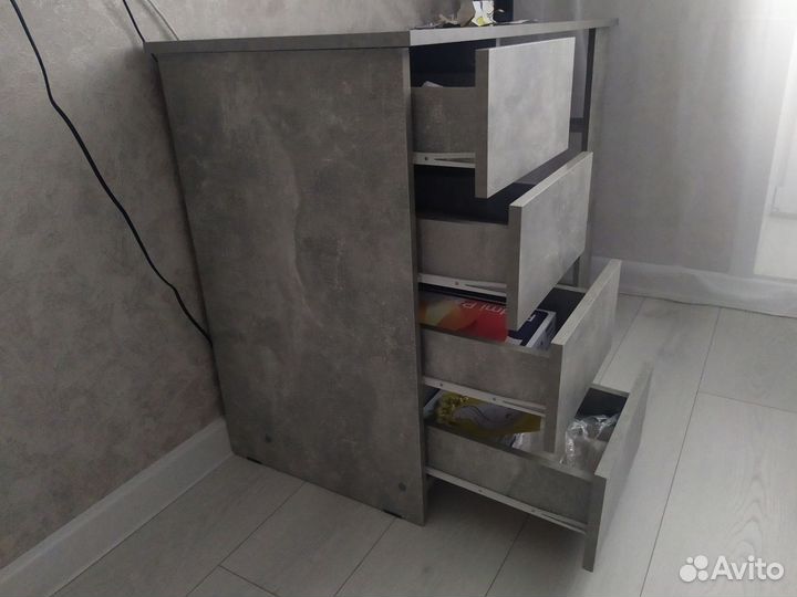 Письменный стол