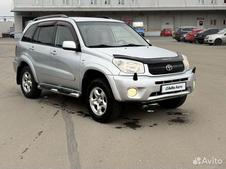 Toyota RAV4 2.0 AT, 2004, 257 123 км