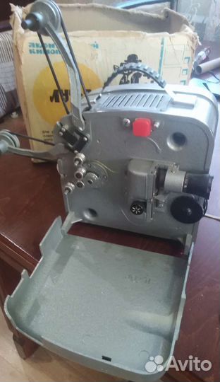 Кинопроектор луч 2