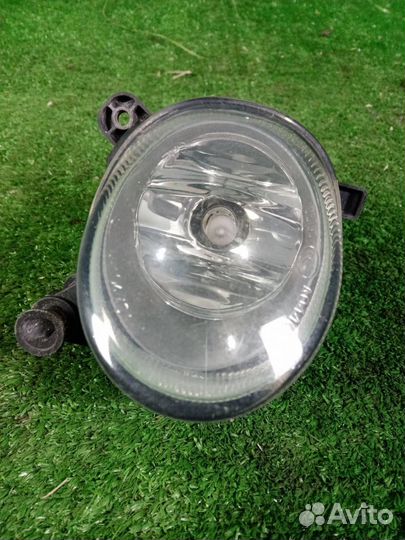 Фара противотуманная правая Audi A4 B8 cdhb