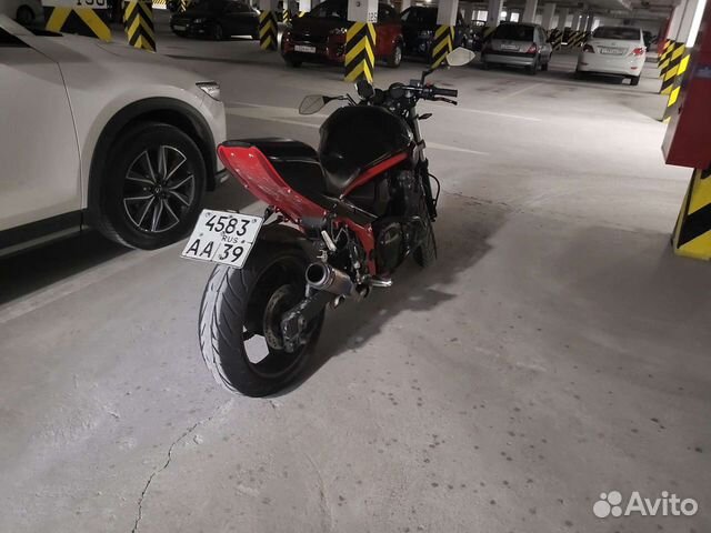 Suzuki bandit gsf650 castom