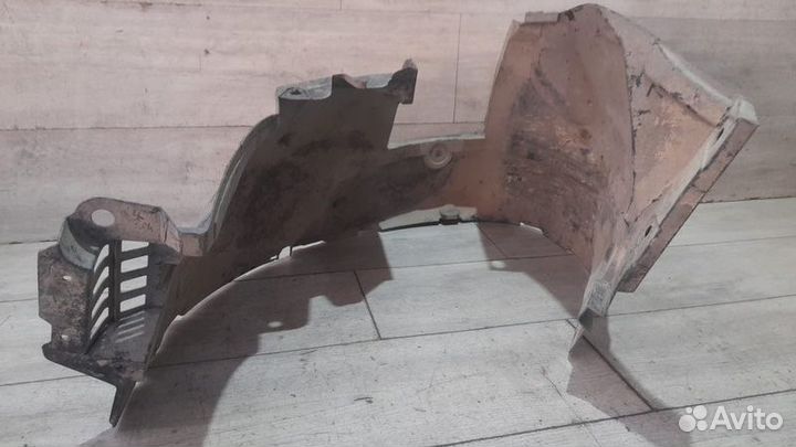 Подкрылок передний правый Renault Logan 2 С 2012