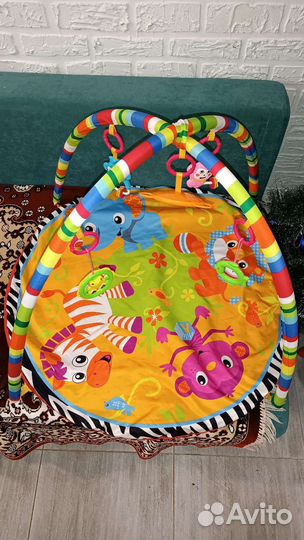 Детский коврик для развития