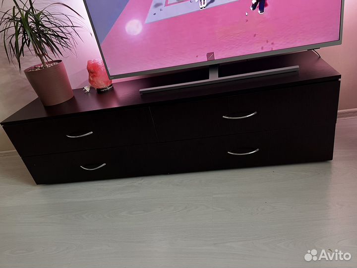 Тумба под телевизор