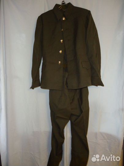 Китель и брюки