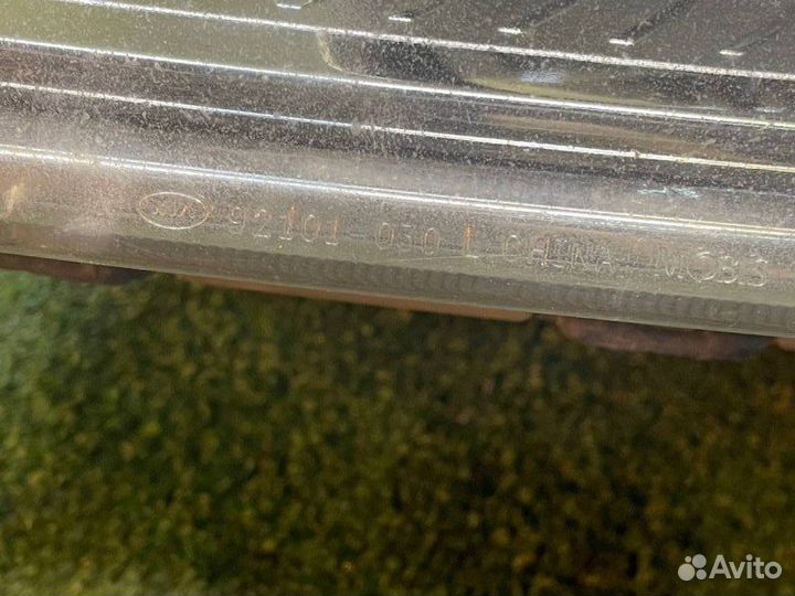 Фара галогеновая левая Kia Sportage KM G4GC 2009