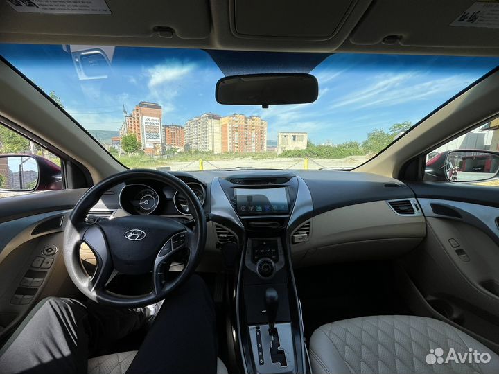 Hyundai Elantra 1.8 AT, 2012, 190 000 км