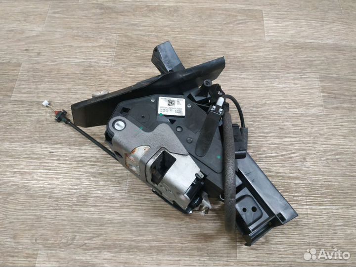 Замок двери задней левой Ford Focus 3 (2011-2019)