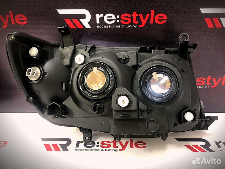 Фары Тойота Ленд Круизер 100 2003-2007 г