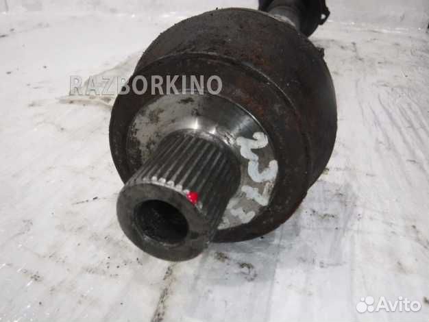 Привод передний правый