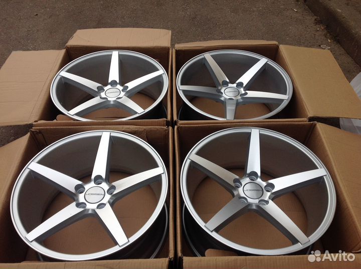 Диски R17 Vossen Vps303 серебро 5-108