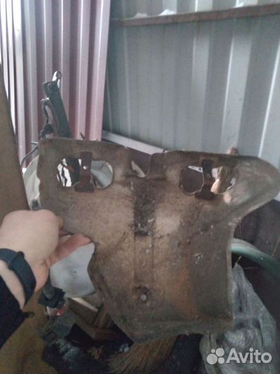 Выпускной коллектор ford galaxy1 dohc 2.0