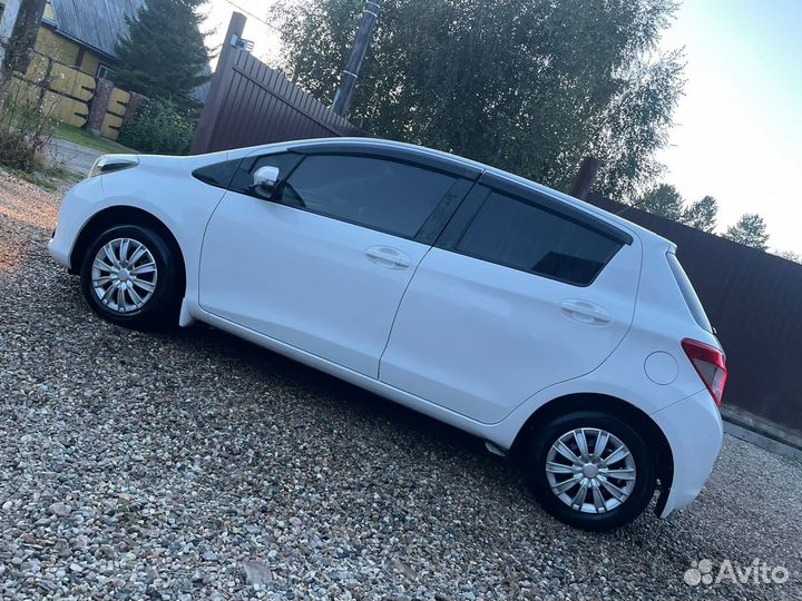 Toyota Vitz, 2011
