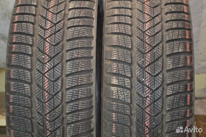 Pirelli Winter Sottozero 3 215/50 R18 92V