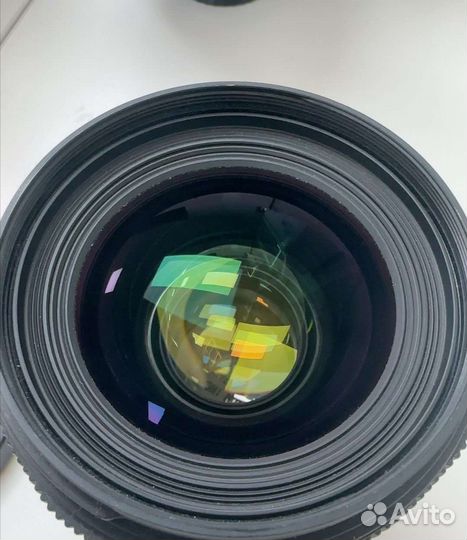 Объектив canon 35mm 1.4