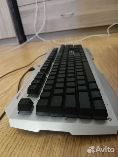 Игровая клавиатура с подсветкой