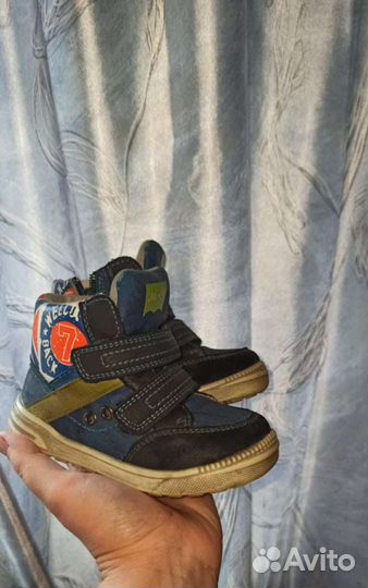 Обувь демисезон мальчику и девочке