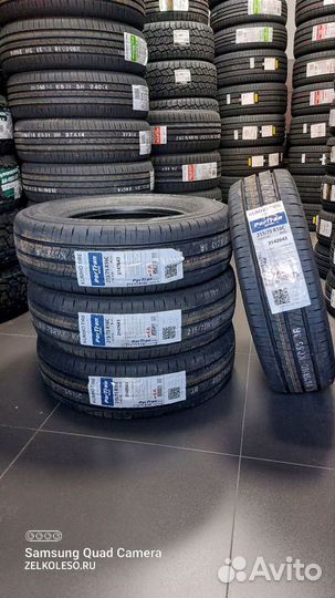 Kumho PorTran KC53 215/75 R16C 113R