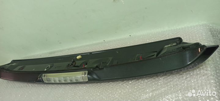 Спойлер двери багажника Toyota RAV4 7608542040 Б/У