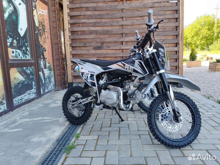 Питбайк Regulmoto Pilot EA 14/12 (2024)