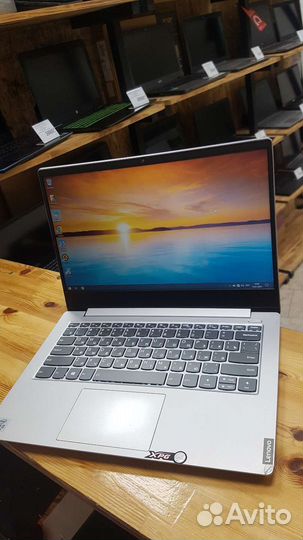 Ультрабук Lenovo S340 Core i3-1005G1 8Gb c SSD