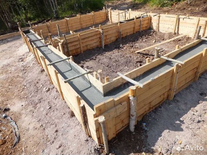 Бригада строителей