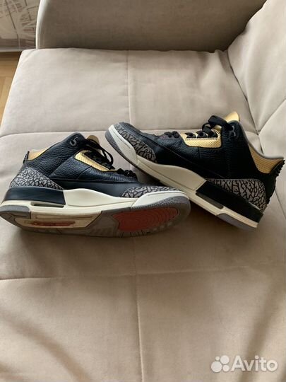 Nike air jordan 3 retro black gold