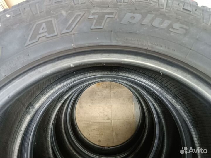 Toyo Open Country A/T 235/60 R18