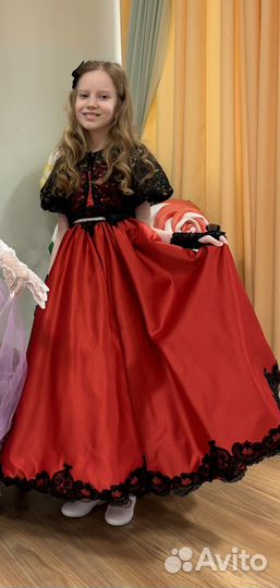 Пышное платье на выпускной 134